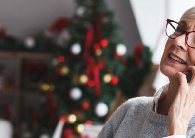 A Move to Senior Living Helps to Combat Senior Holiday Loneliness